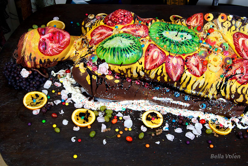 bodypainting cake seduction