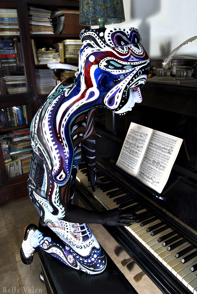 art photography, bodypainting and piano