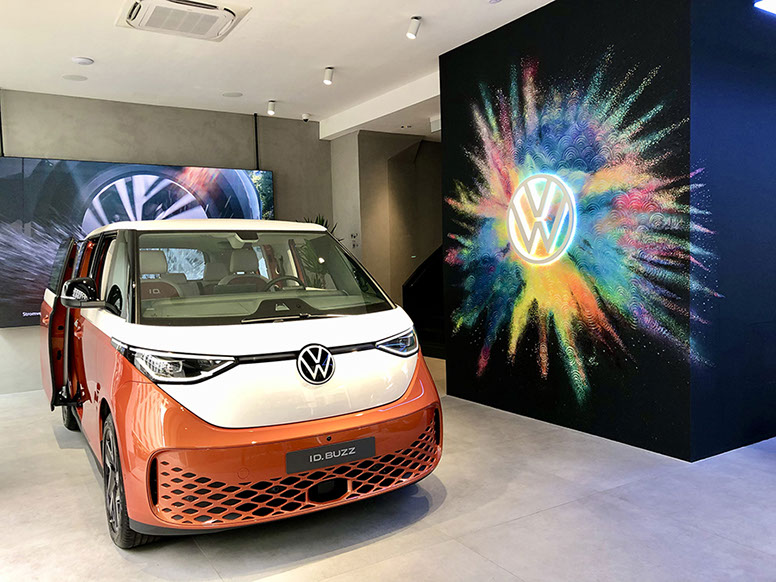 mural painting in vienna, volkswagen commission
